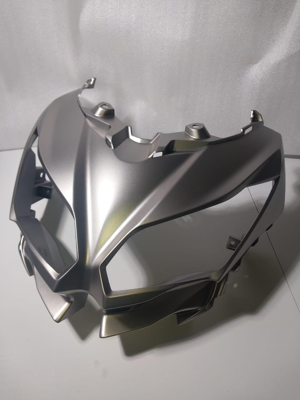 Carenado Frontal Superior (Gris) Kawasaki VERSYS 650 (OEM: 55028-0514) - Imagen 2