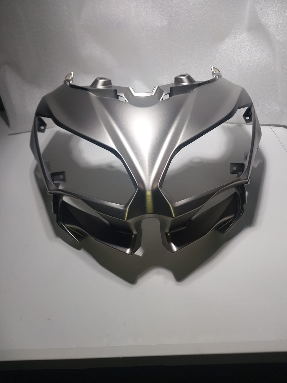 Carenado Frontal Superior (Gris) Kawasaki VERSYS 650 (OEM: 55028-0514) - Imagen 3