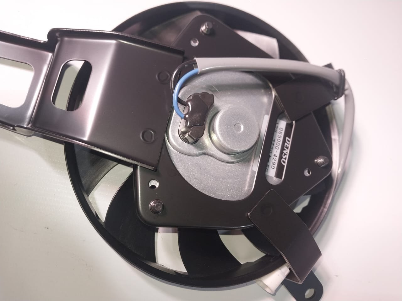 Electroventilador Kawasaki (OEM: 59502-0606) - Imagen 3