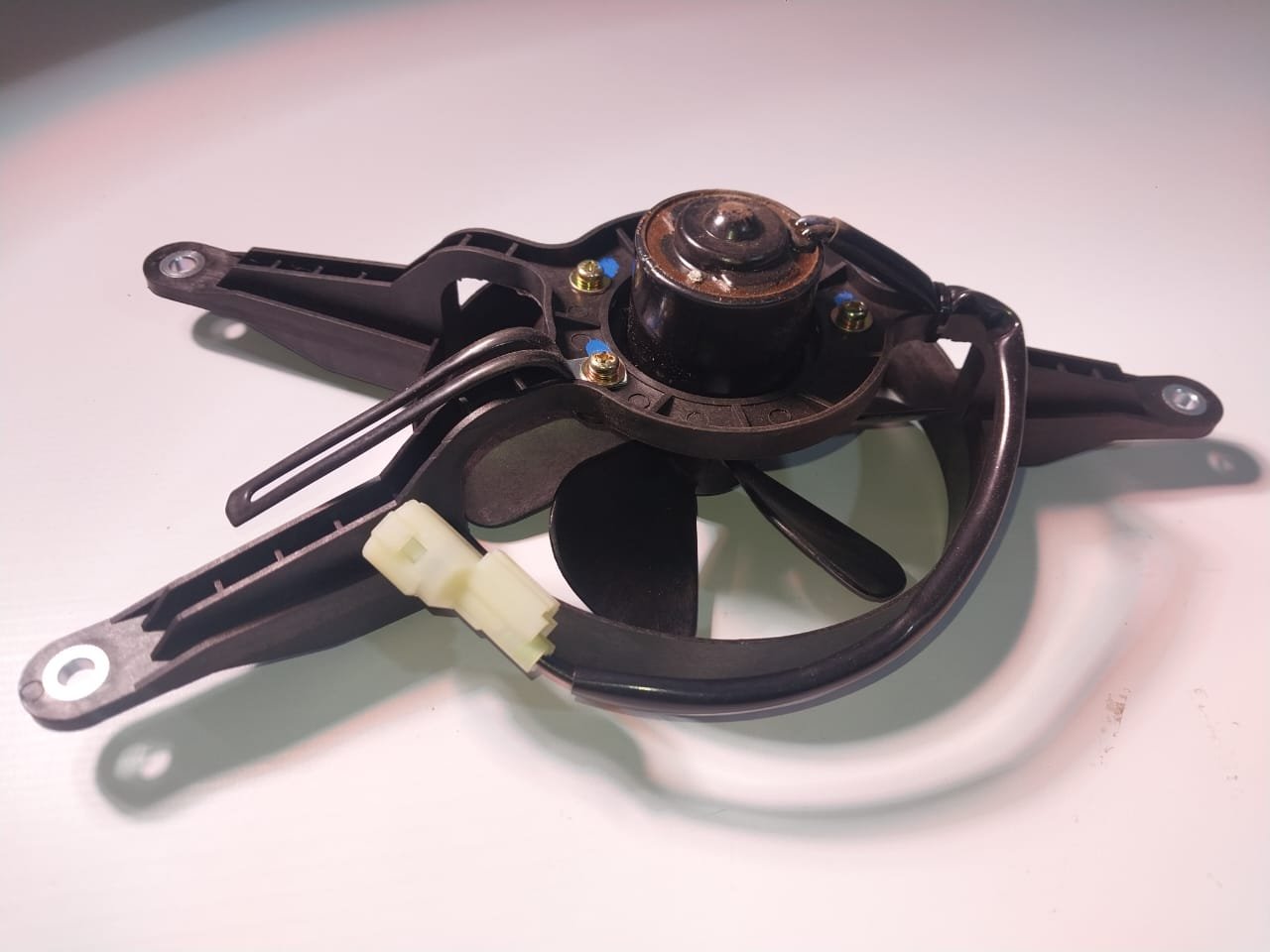 Electroventilador Kawasaki (OEM: 59502-Y001) - Imagen 4