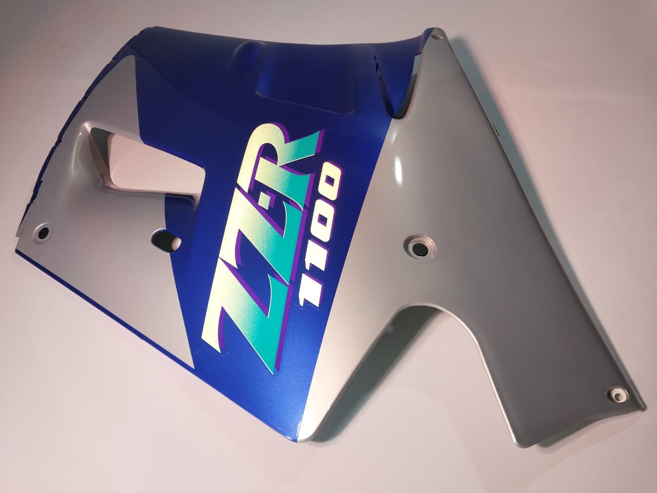 Carenado Inferior Derecho Kawasaki ZZR 1100 (OEM: 55049-5075-HV) - Imagen 3