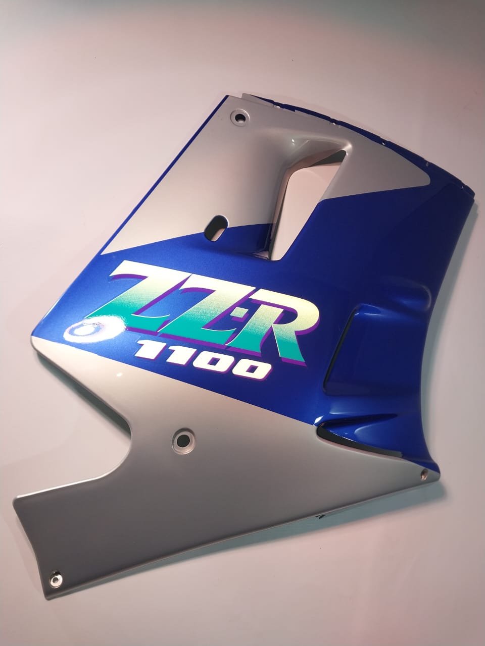 Carenado Inferior Derecho Kawasaki ZZR 1100 (OEM: 55049-5075-HV)
