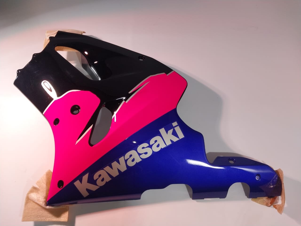 Carenado Inferior Izquierdo Kawasaki ZXR 750 (OEM: 55049-5151-TV)