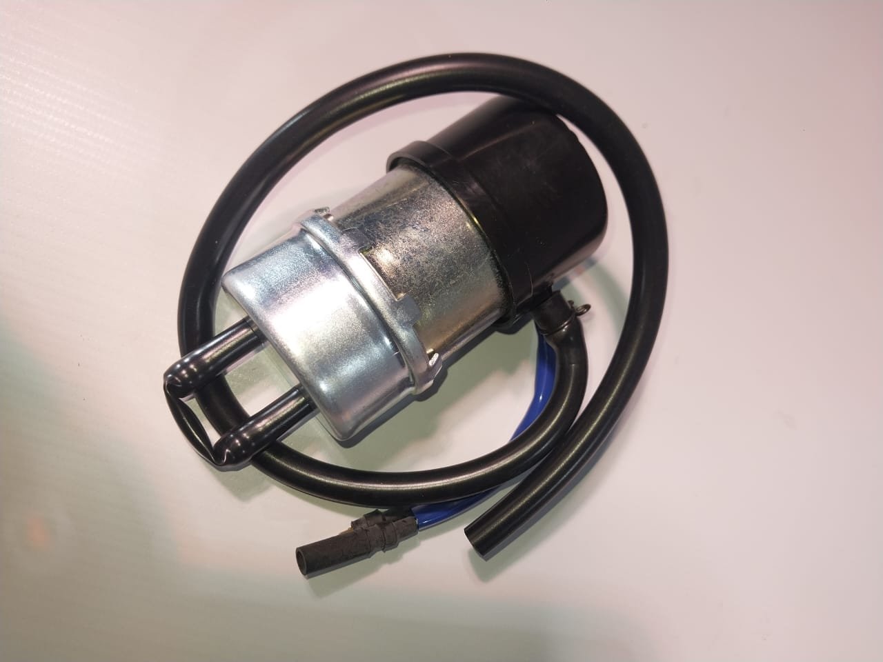Bomba de combustible Kawasaki KAF450 Mule 1000 / KAF620 Mule (OEM: 49040-1055) - Imagen 3