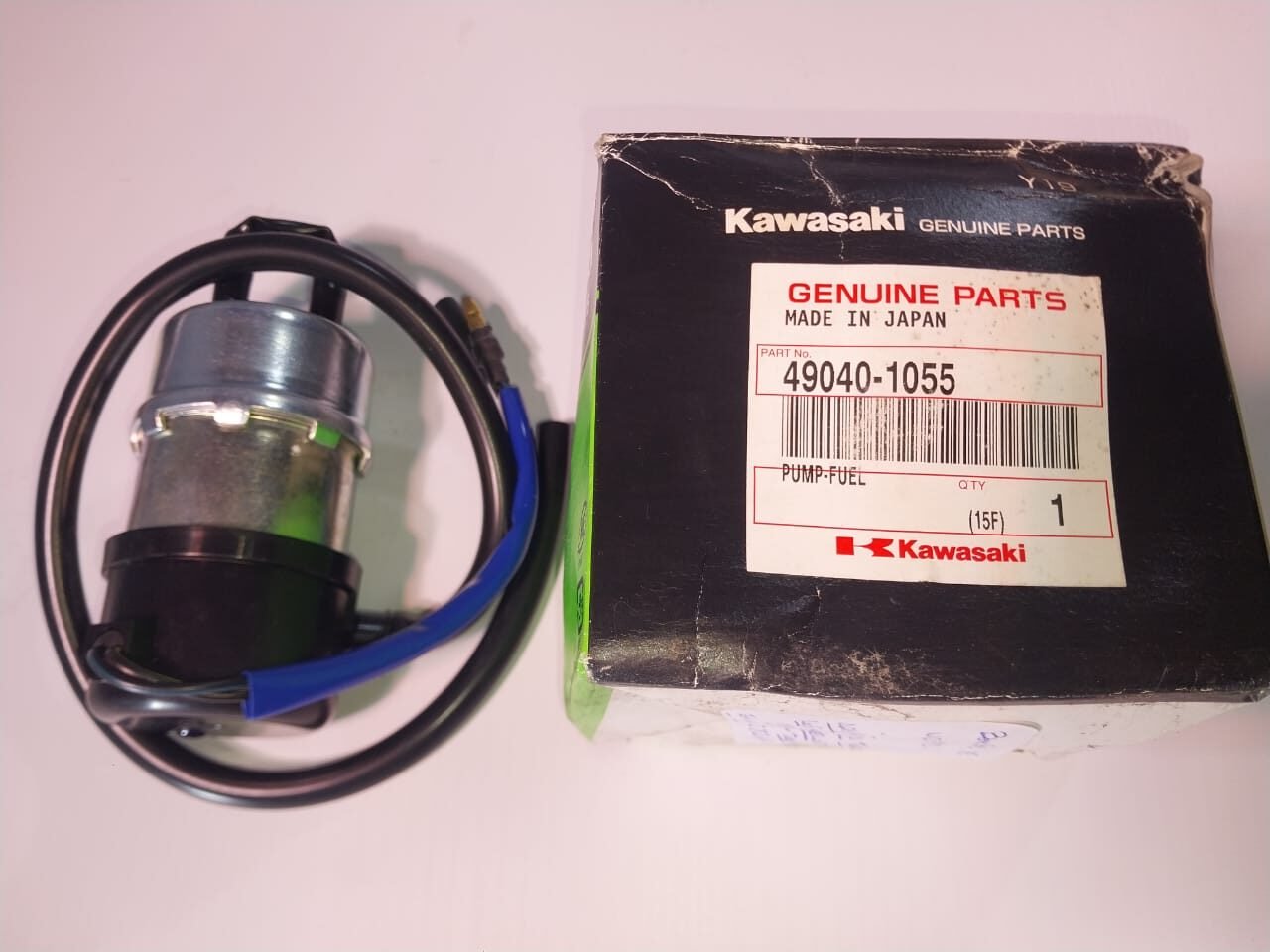 Bomba de combustible Kawasaki KAF450 Mule 1000 / KAF620 Mule (OEM: 49040-1055)