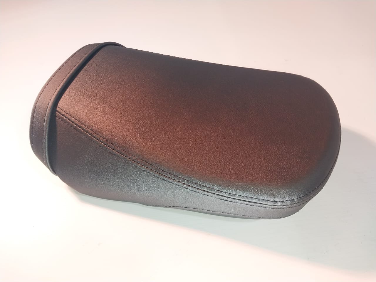 Asiento del acompañante Kawasaki Vulcan S (OEM: 99994-0569) - Imagen 3