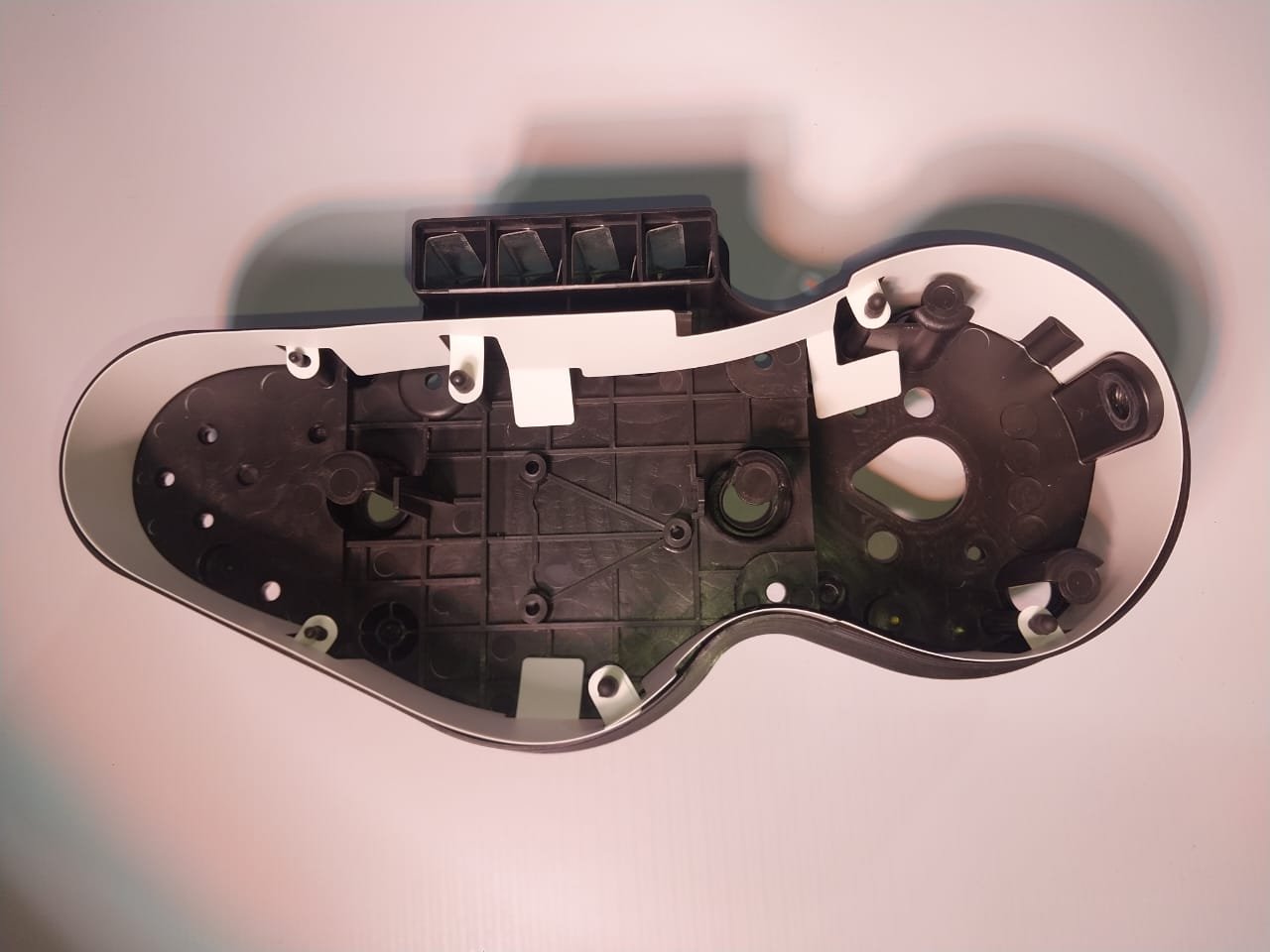 Carcasa de Instrumental Kawasaki (OEM: 14090-1648) - Imagen 6